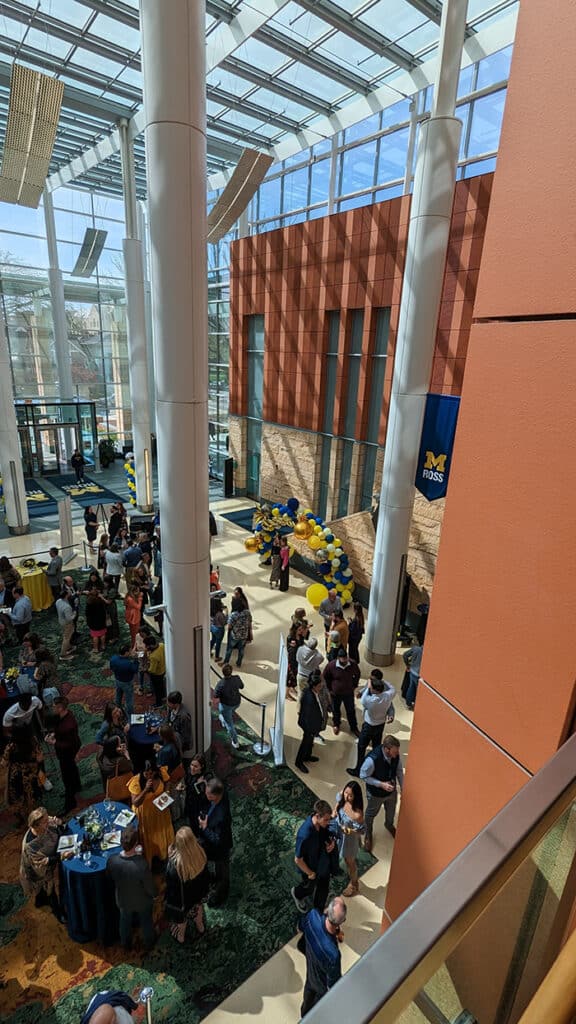 pxl 20230427 195745658