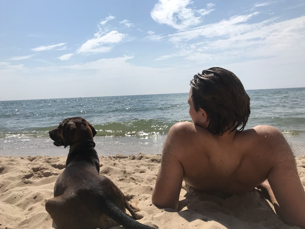 df081412 a1a8 4a12 b2f6 94df4a8eb2e3 1 105 c tom buchmueller