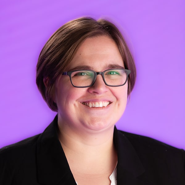 lauren geary headshot