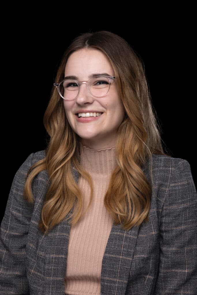 sidneyheadshot sidney richardson